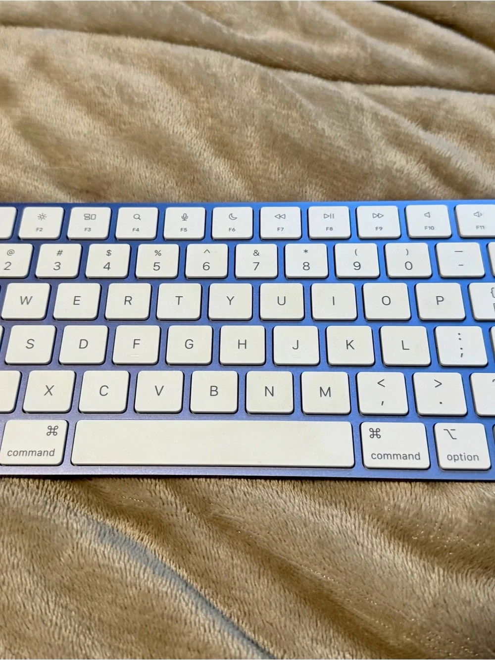 Apple Accessory Bundle - Magic Keyboard, Magic Mouse, Pencil & Purple Case